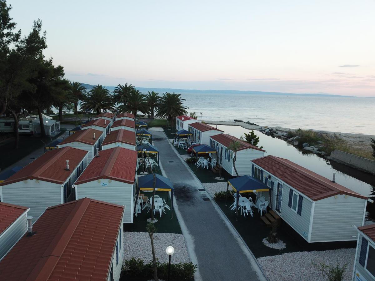 Happy Camp Mobile Homes In Castello Camping & Summer Resort Neos Marmaras Buitenkant foto